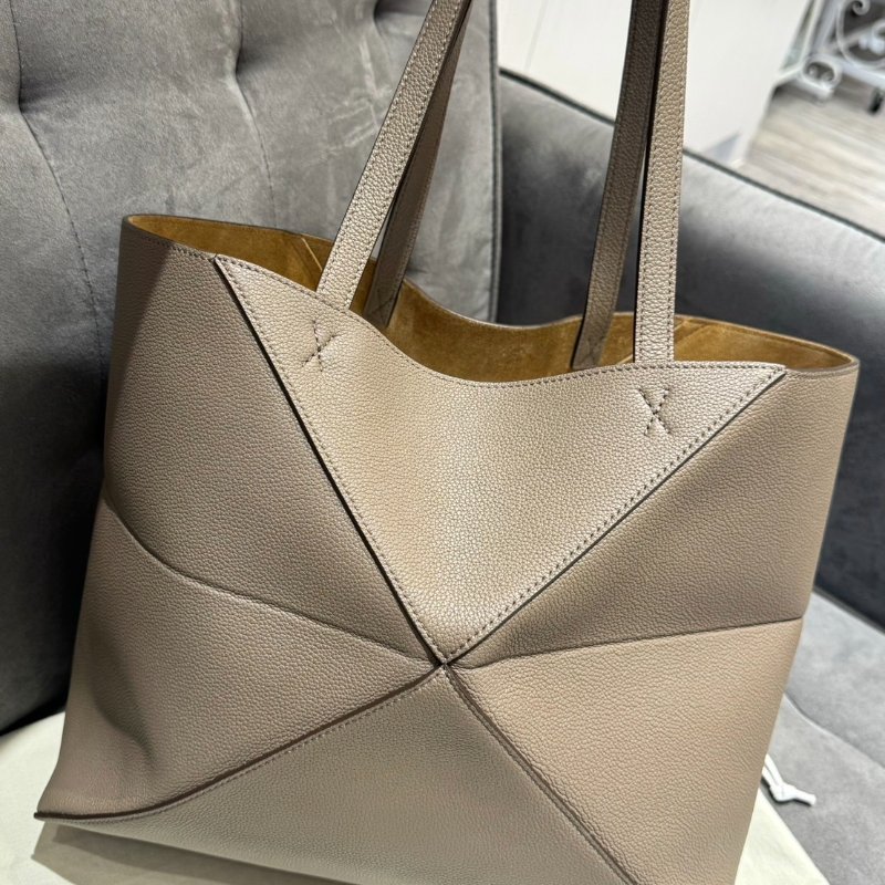 Loewe 中型橫向折疊托特包-1