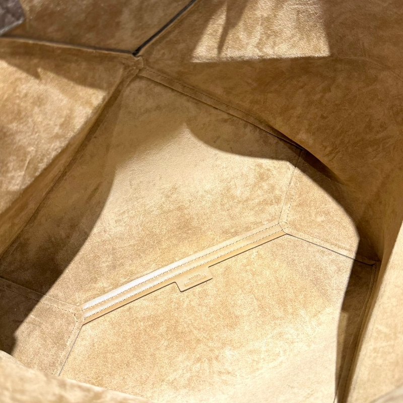 Loewe 中型橫向折疊托特包-3