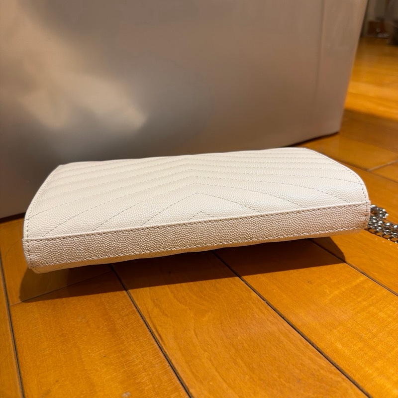 YSL 白色魚子醬信封包(白色稀有款）｜MONOGRAM WOC 銀扣｜近全新 僅用一次 可斜背｜Saint Laurent-2