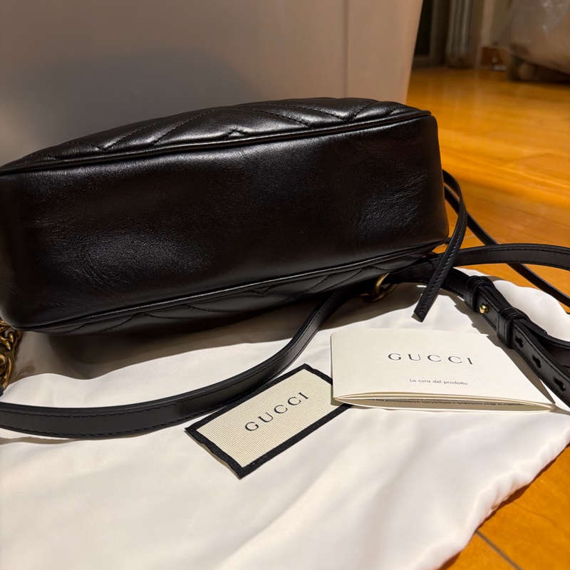 GUCCI GG Marmont 黑色相機包｜金扣｜斜背包｜近全新｜經典雙G Logo｜可肩背-7