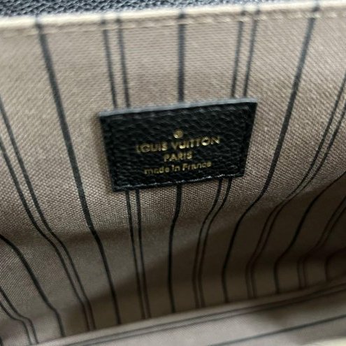 東區正精品㊣LV M44071METIS 黑色全皮壓紋紅邊金釦信封釦郵差包斜背包兩用包 RZ6264-3