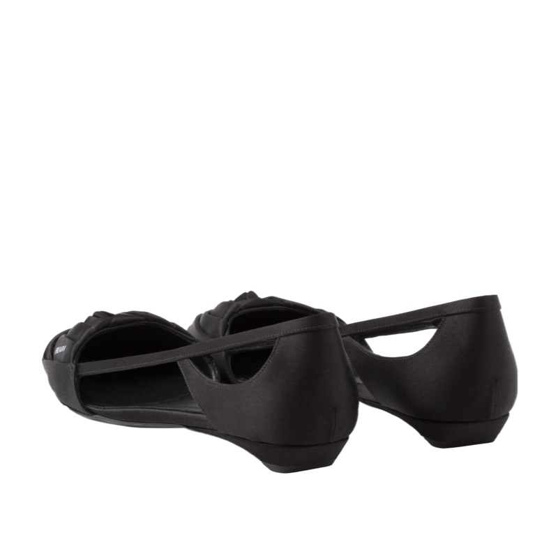 Prada 女士 緞面鏤空效果芭蕾平底鞋36 37 37.5 40 41碼跟高: 1.5cm-2