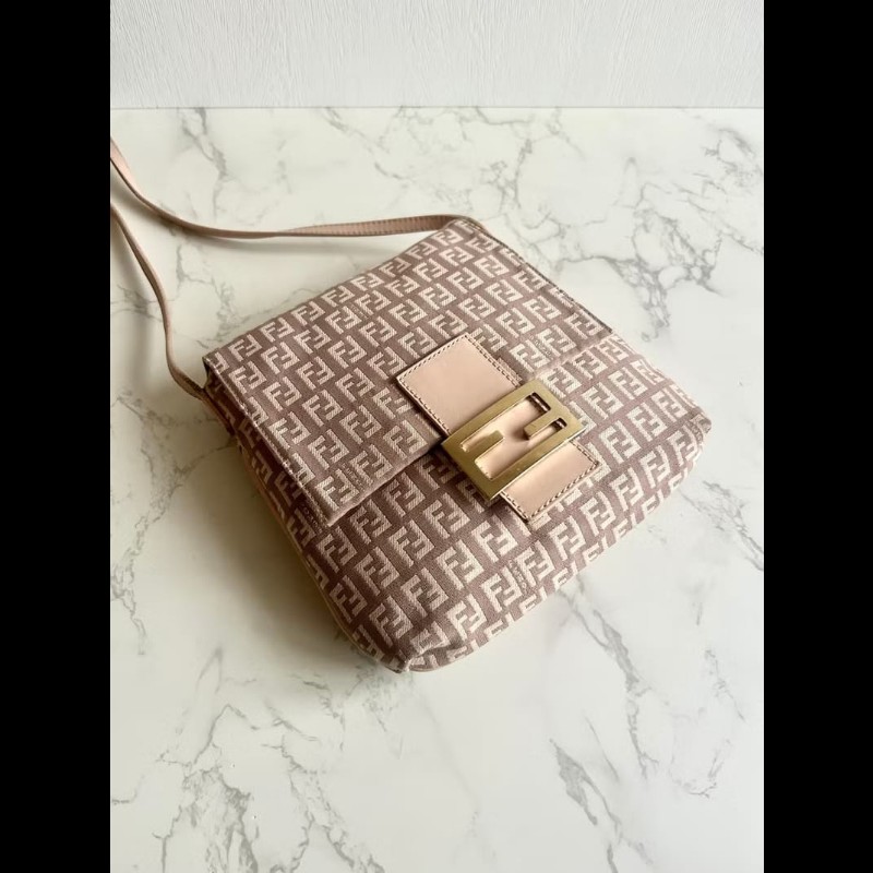 【LA LUNE】中古包 Fendi粉紅色老花豆腐包 側背包 斜背包 皮革包 單肩包二手-0