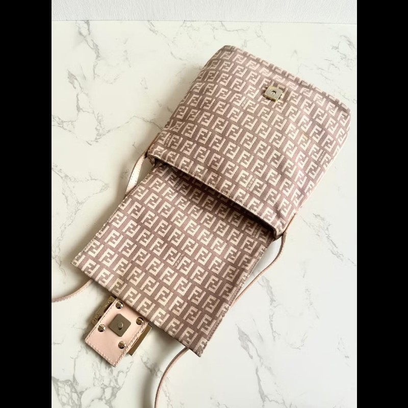 【LA LUNE】中古包 Fendi粉紅色老花豆腐包 側背包 斜背包 皮革包 單肩包二手-7