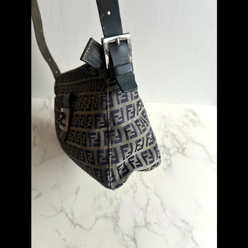 【LA LUNE】中古包 Fendi灰黑色老花法棍包 側背包 腋下包 皮革包 單肩包二手-1