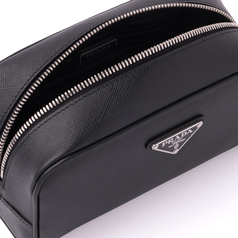 Prada 男士 Saffiano手拿包均碼碼長：19cm、寬：7.5cm、高：9cm-3