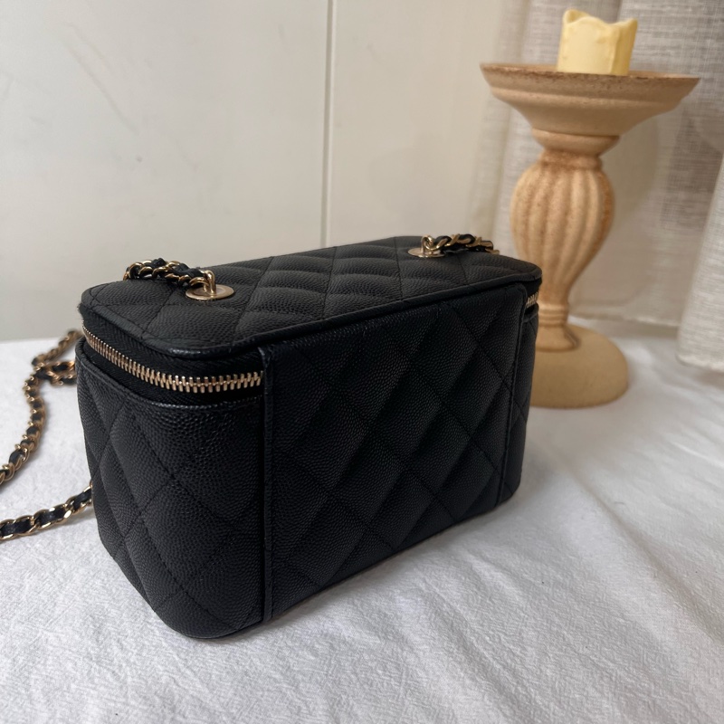 ෆ Chanel盒子包 化妝盒包🈶購證-6