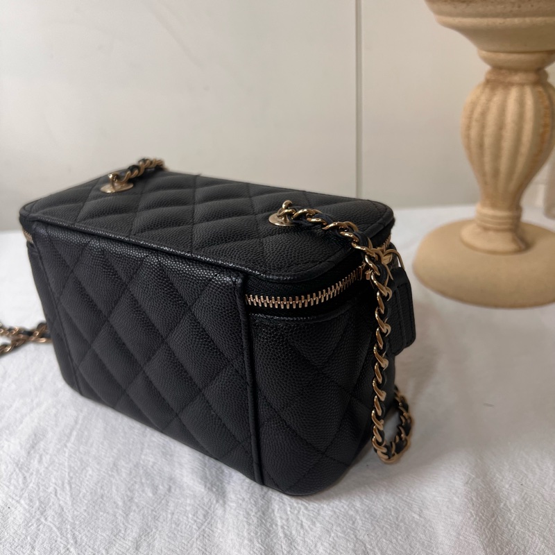 ෆ Chanel盒子包 化妝盒包🈶購證-7