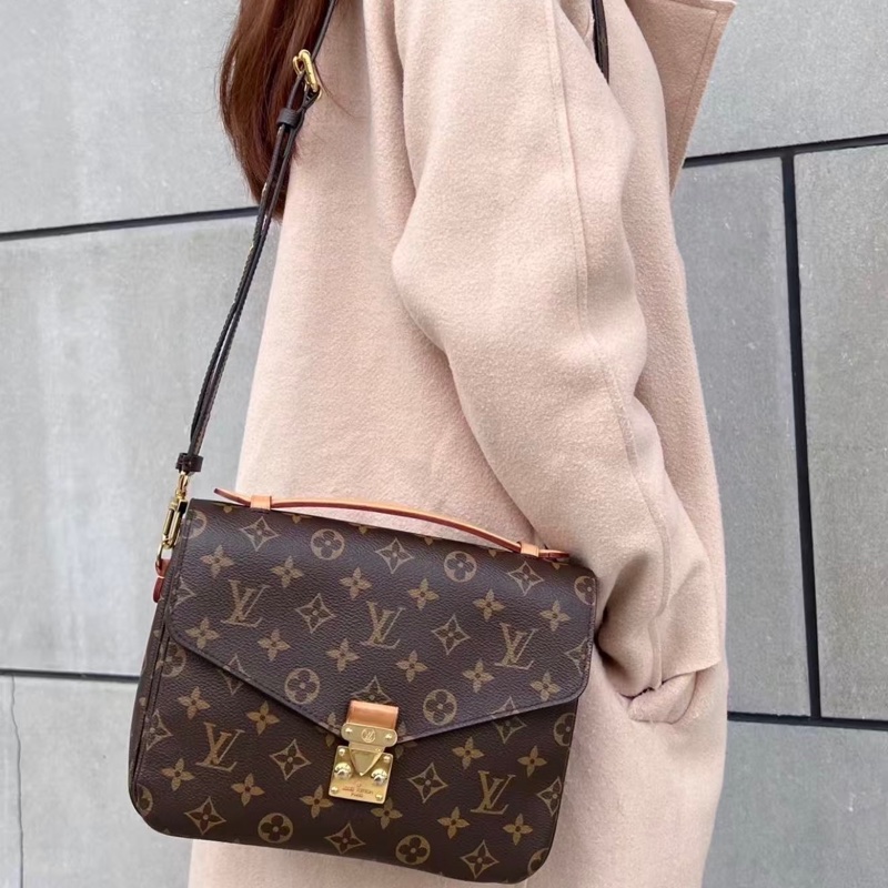 「JL精品代購」9新 LV 老花Metis郵差包 ic芯片款-1