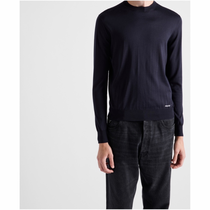 Prada 男士 長袖圓領毛衣IT-46 IT-48 IT-50 IT-52 IT-54 IT-56碼模特身高190CM，穿著48碼。-2