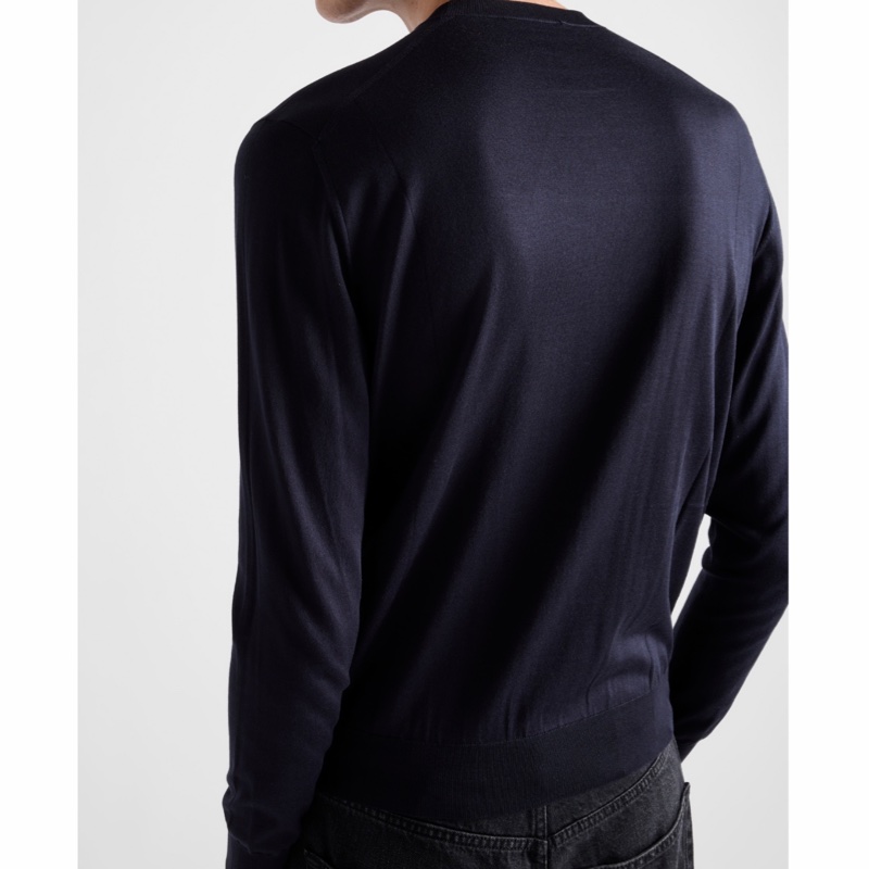 Prada 男士 長袖圓領毛衣IT-46 IT-48 IT-50 IT-52 IT-54 IT-56碼模特身高190CM，穿著48碼。-4