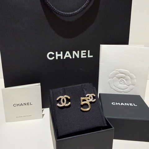 Chanel 雙C No.5 帶鑽耳環