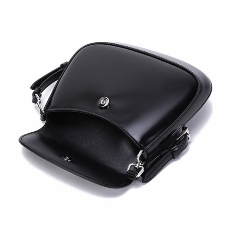 Prada 女士 Cleo 亮面皮革迷你徽標單肩包均碼碼MINI、17 X 3 X 14.5 CM-1