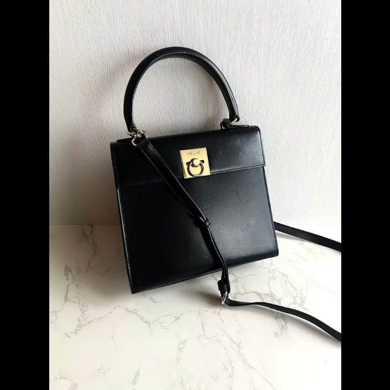 【LA LUNE】稀有中古二手Celine黑色金環扣凱莉皮革斜背側孭揹單肩手提包小袋-1