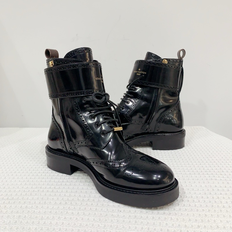 Lv路易威登1A5NU1 黑色漆皮中筒靴 尺寸38碼-5