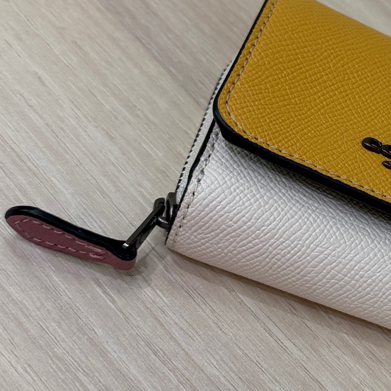 Coach短夾 撞色款(黃+白)-12