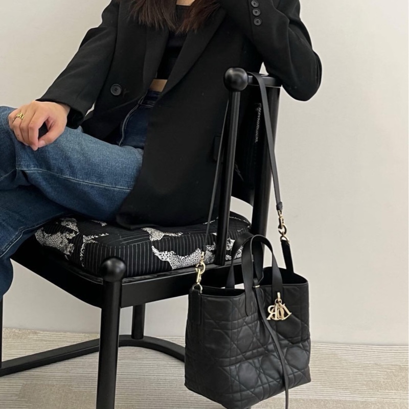 【2026年大全套❗️99新】Dior Toujours竪版中號 黑色菜籃子|手提包|單肩包-2