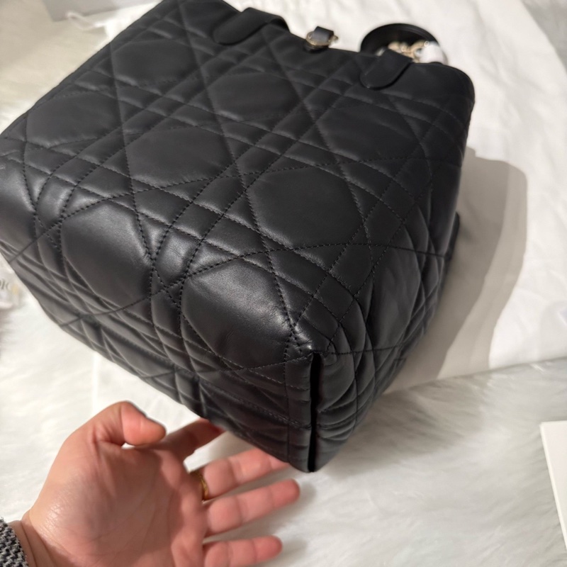 【2026年大全套❗️99新】Dior Toujours竪版中號 黑色菜籃子|手提包|單肩包-8