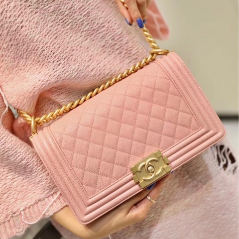 【97新 ✨ 全網最低價！】絕版難求 Chanel香奈兒 leboy 中號 櫻花粉色牛皮 金扣 單肩包 鏈條斜挎包 （下單前先詢問庫存❗️）