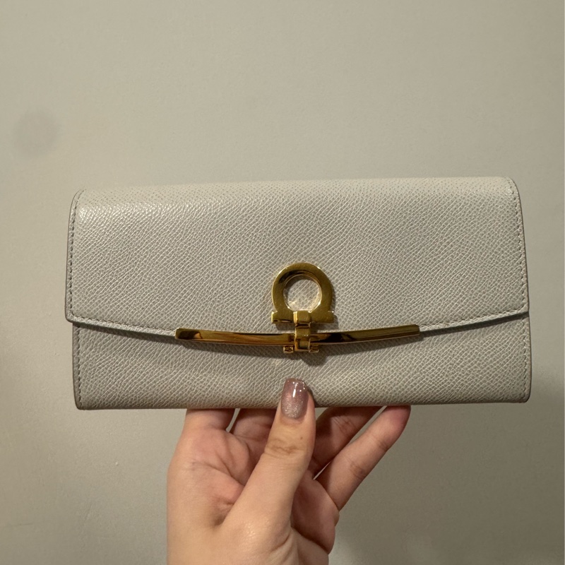 Ferragamo 淺灰藍長夾-0