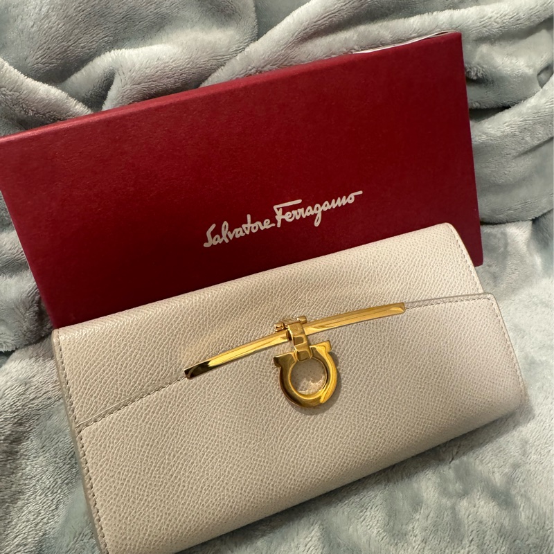 Ferragamo 淺灰藍長夾-4