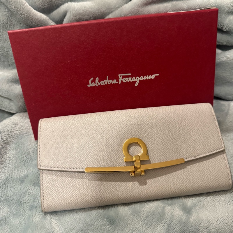 Ferragamo 淺灰藍長夾-5