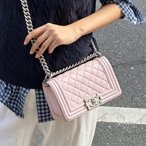 【97新 ✨ 全網最低價！】絕版少有 CHANEL(香奈兒) Leboy 小號 櫻花粉色 銀扣 有保卡 吊牌（下單前先詢問庫存❗️）
