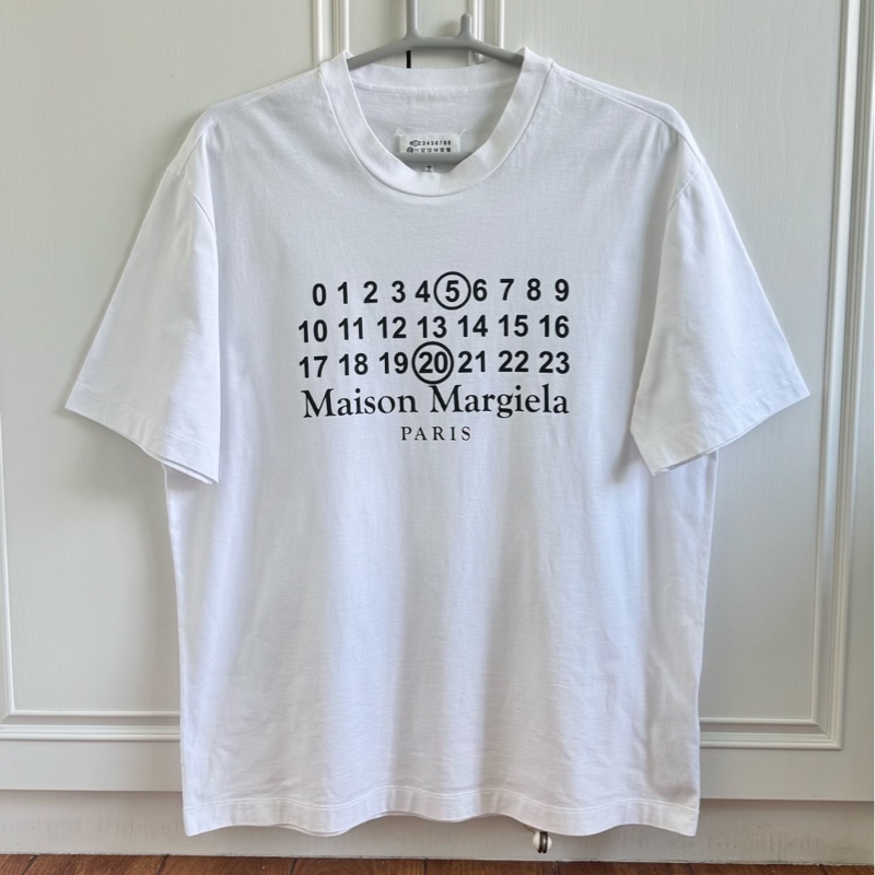 【文青/設計師最愛✨混時尚圈必備🤍懂的都懂🖤】Maison Margiela短袖 馬吉拉520情人節限定短袖T恤｜黑色XS碼-0