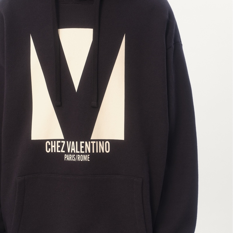 Valentino 男士 長袖連帽衛衣XS S M L XL XXL XXXL碼模特身高187CM,穿著XL碼。-4