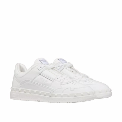 Valentino 男士 FREEDOTS 低幫休閒運動鞋39 39.5 40 40.5 41 41.5 42 42.5 43 43.5 44 44.5 45 46碼