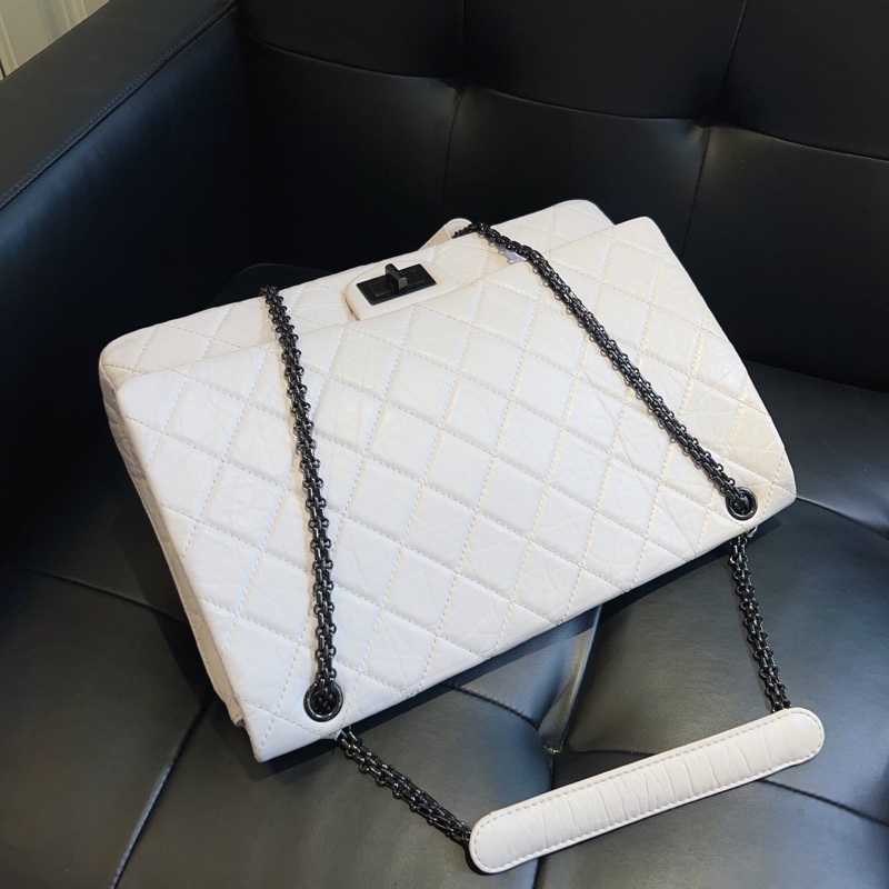 ✨Chanel 2.55白色牛皮 so black 金屬 Maxi大號🤍-5