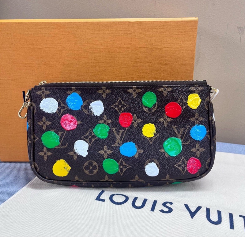 【藝術家收藏✨保值炒賣款❗️全網最低價】LV 草間彌生波點五合一 單肩包|斜背包-7