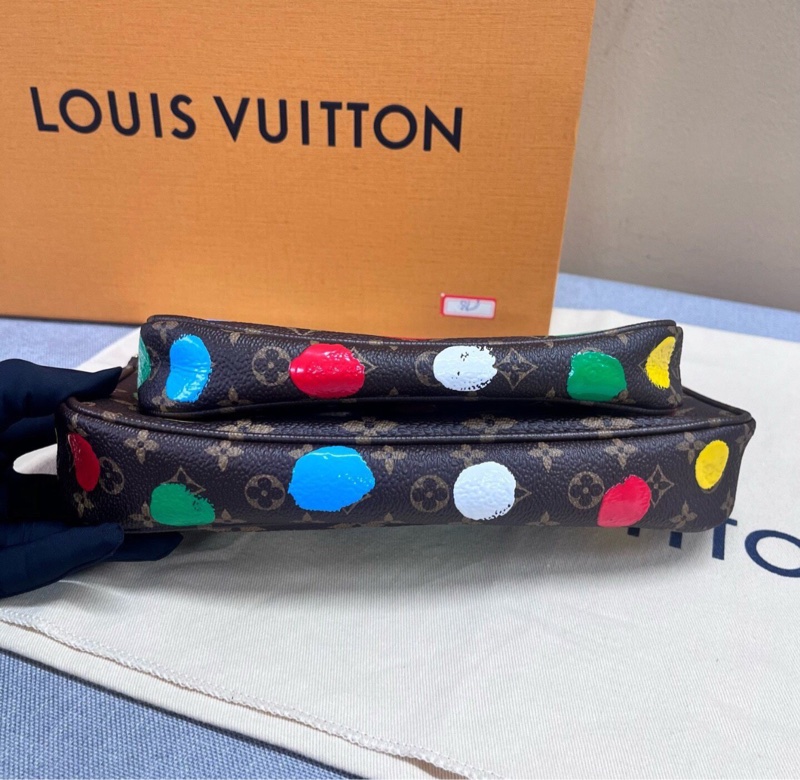 【藝術家收藏✨保值炒賣款❗️全網最低價】LV 草間彌生波點五合一 單肩包|斜背包-10