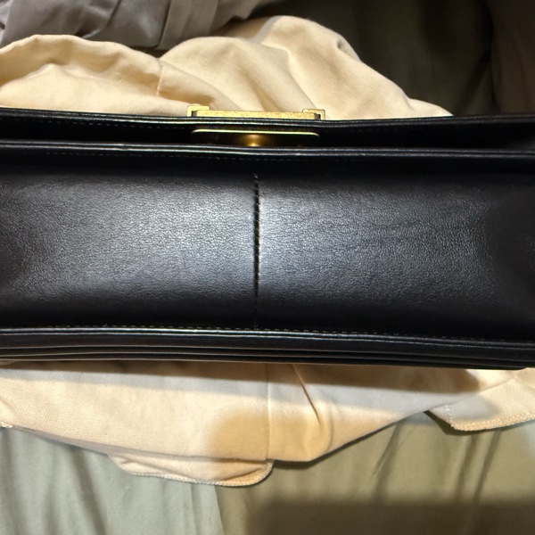 台灣現貨 Chanel Leboy boy 山形紋 黑金25cm-5