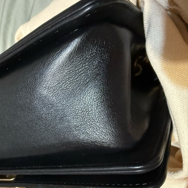 台灣現貨 Chanel Leboy boy 山形紋 黑金25cm-2