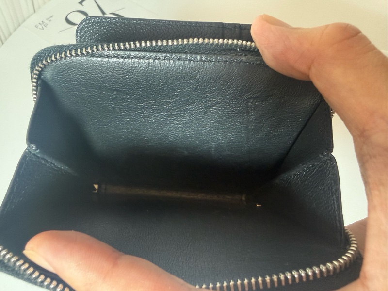 ✔️ Saint Laurent YSL 聖羅蘭 荔枝紋牛皮拉鍊短夾-15