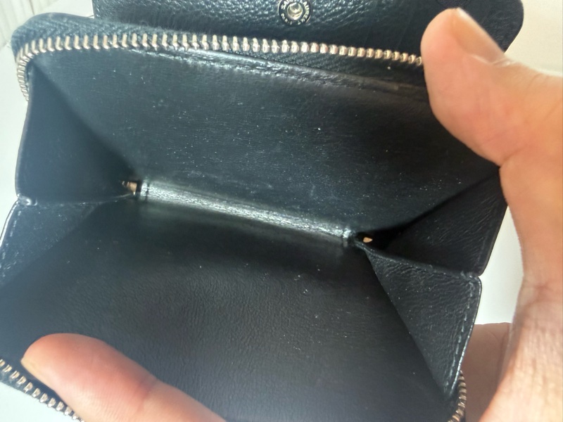 ✔️ Saint Laurent YSL 聖羅蘭 荔枝紋牛皮拉鍊短夾-17