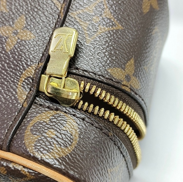 L V 全套 化妆包-11