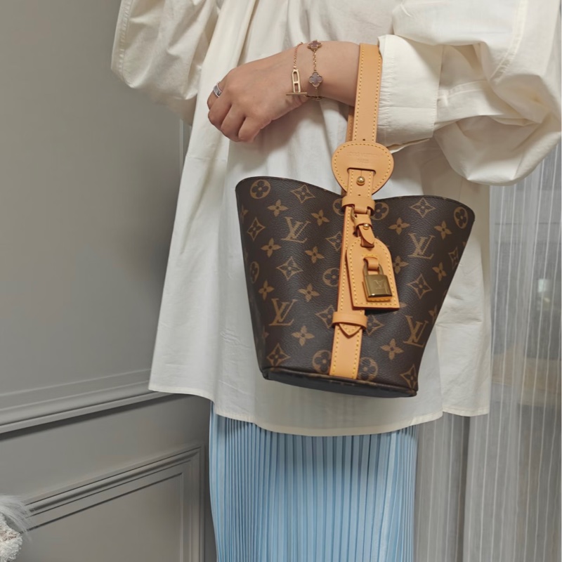 🥨25新款路易威登水桶包 LV原花All In BB M12925-4