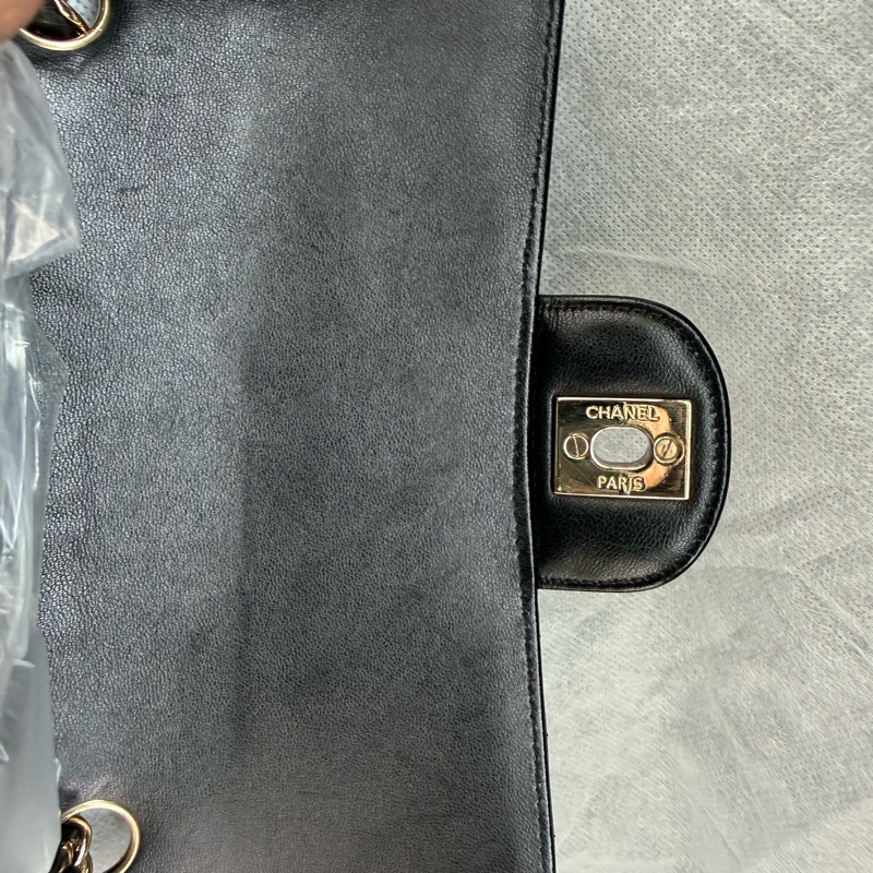 CHANEL CLASSIC FLAG V GOLD METAL CHAIN-10