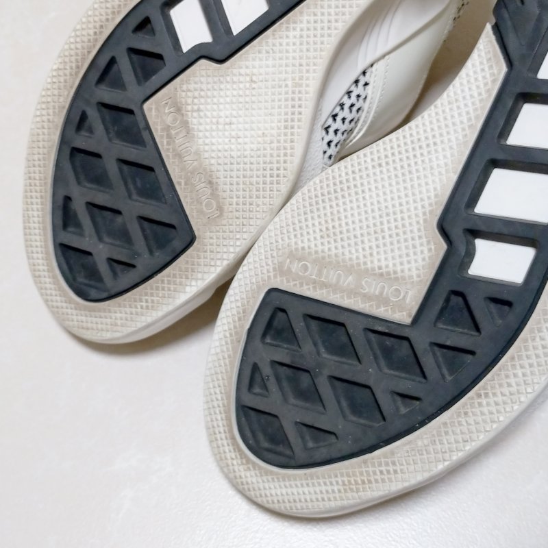 LV休閒鞋 男生6號 台中專櫃3萬4千購買的-22