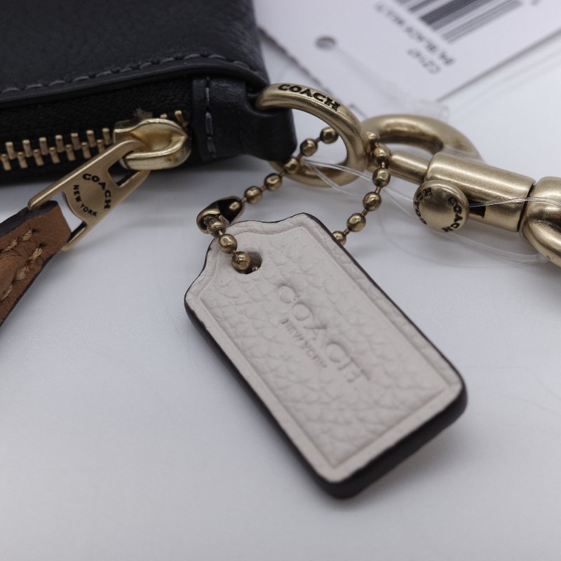 Coach 蔻馳 金屬Logo 黑色拋光 荔枝紋小牛皮 手拿包-7