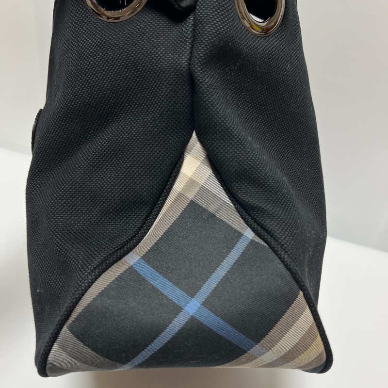 Burberry Blue Label 女士品牌手提包、黑色帆布材質、格紋圖案-14