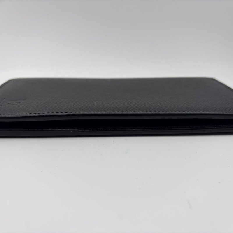 Louis Vuitton Taiga 長款對折皮夾-13