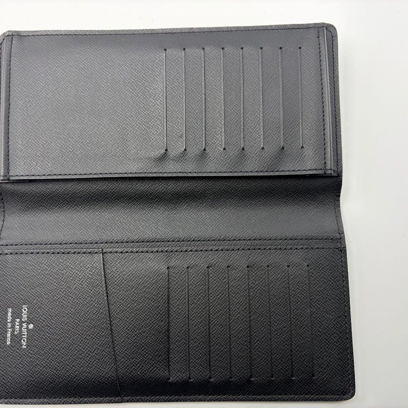 Louis Vuitton Taiga 長款對折皮夾-15