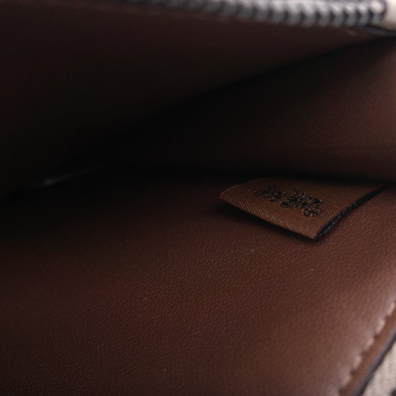 Coach 蔻馳 經典荔枝紋小牛皮 馬鞍棕 手機拉鍊長夾-13