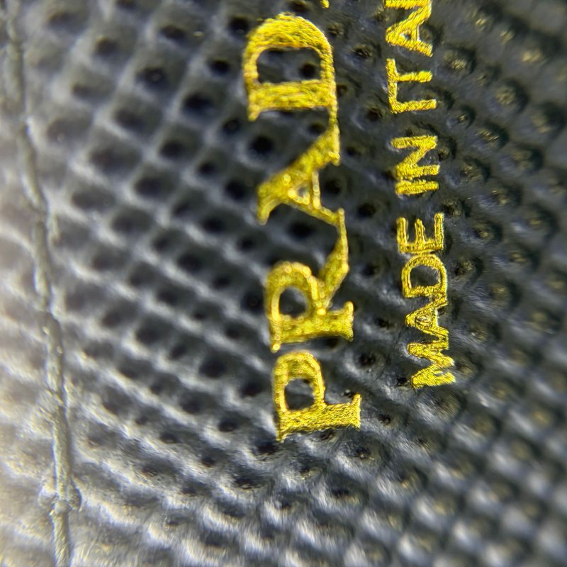 Prada Saffiano 長款鍊條包-1