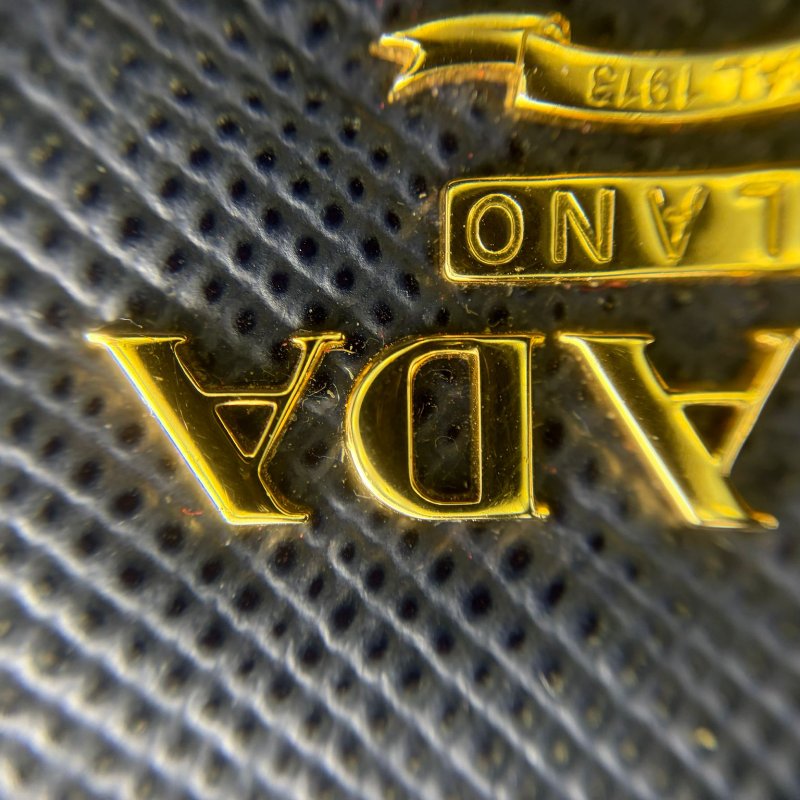 Prada Saffiano 長款鍊條包-17