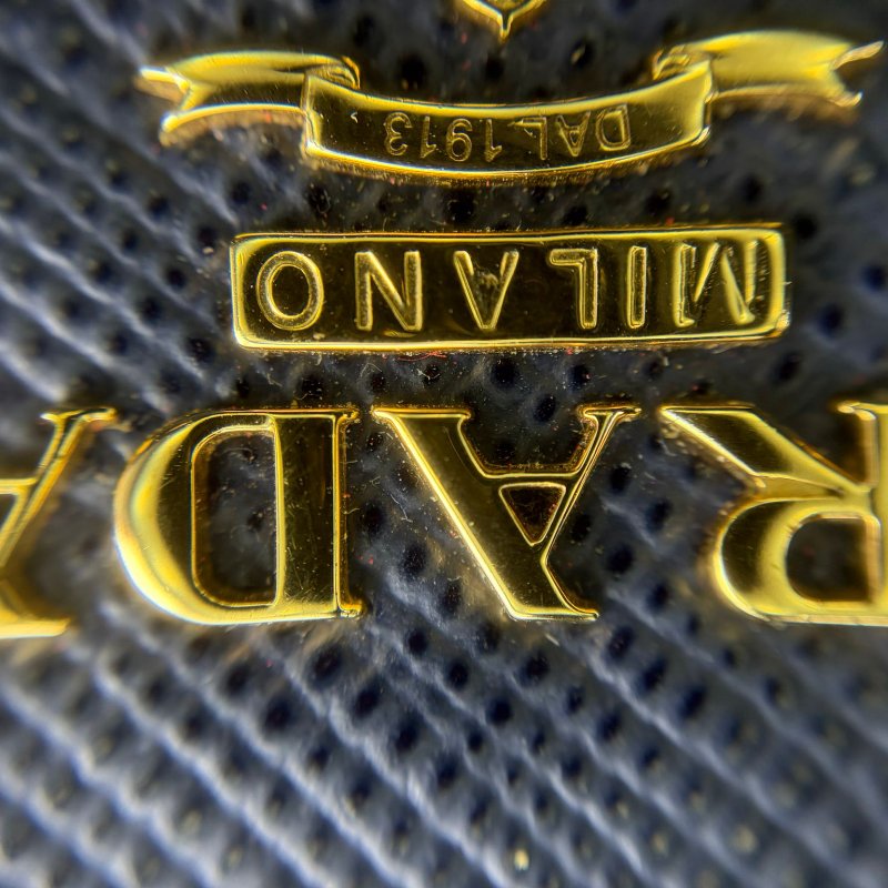 Prada Saffiano 長款鍊條包-18