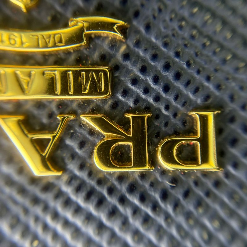 Prada Saffiano 長款鍊條包-19